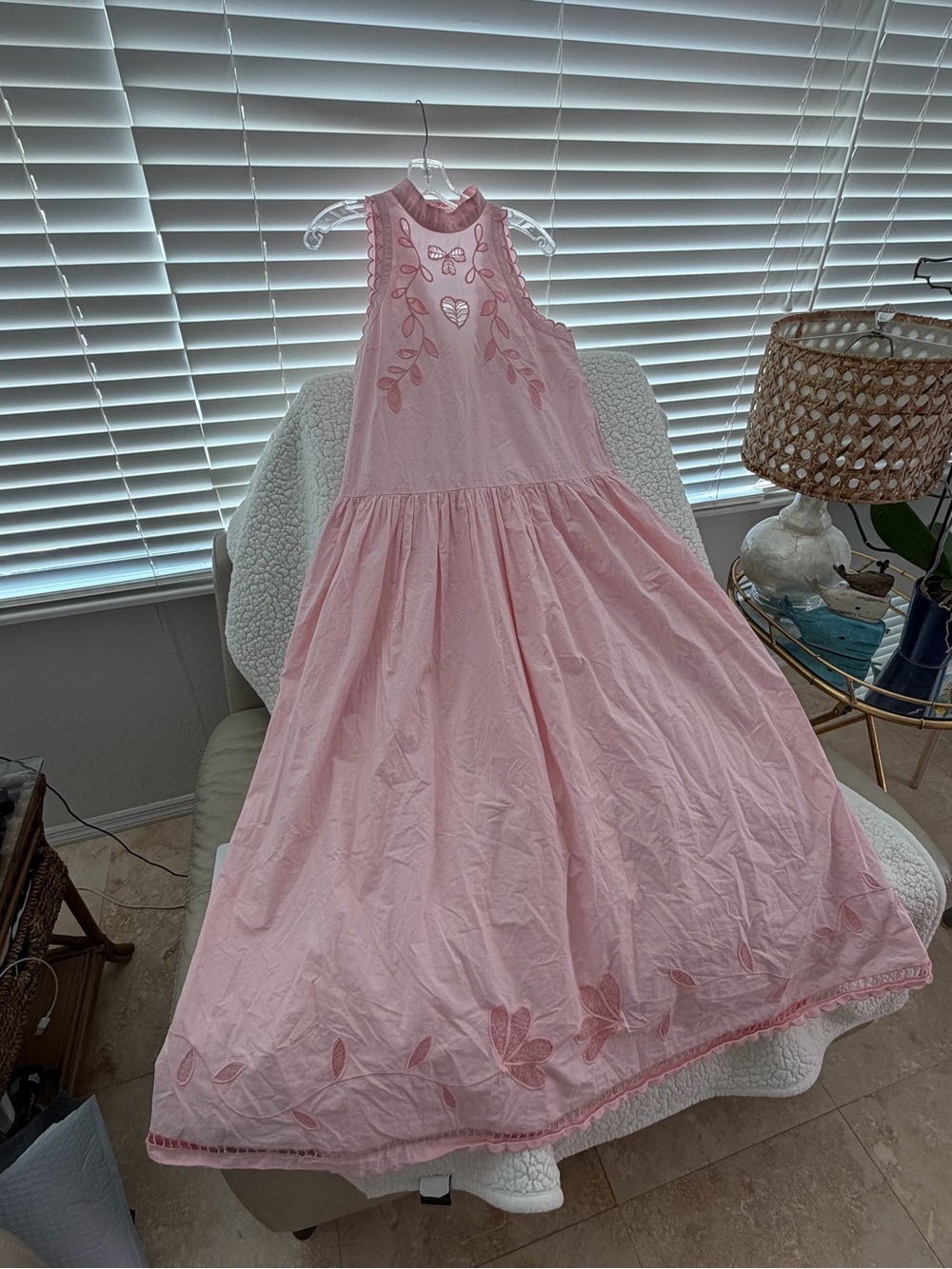 Stella Nova Sleeveless Light Pink Embroidered Maxi Dress - Picture 4 of 11